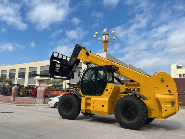 20 Ton 10M Telescopic Forklift Telehandler New Condition for Heavy Lifting 2
